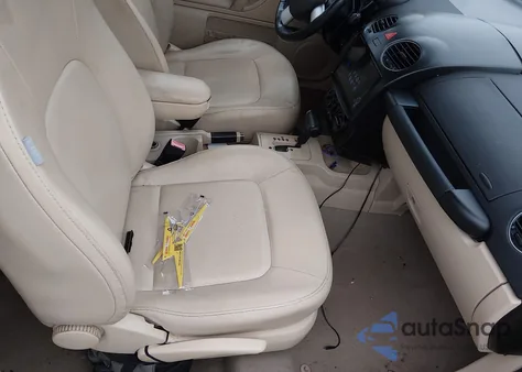 2009 Volkswagen New Beetle 2.5L из США, поврежденный, VIN 3VWRW31C29M509966